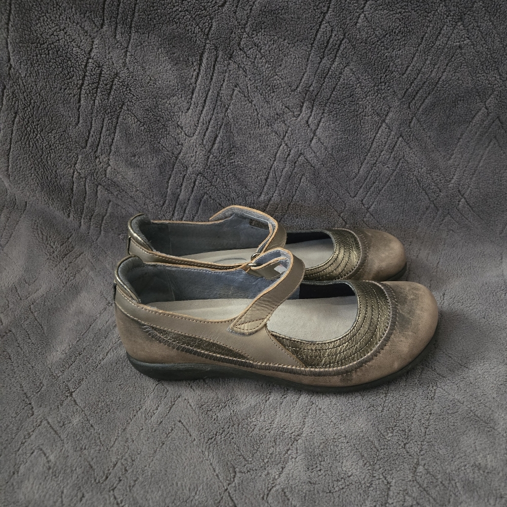 Naot Kirei Burnt Copper Leather Mary Jane Clogs Womens Sz 7 Dress Shoes.